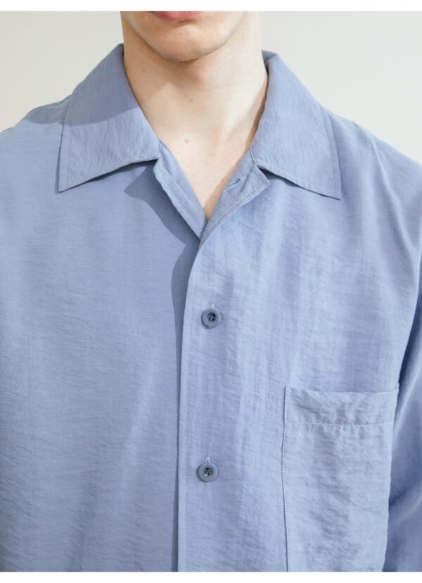 Blend pleated silk lake blue long sleeve shirt is simple and loose