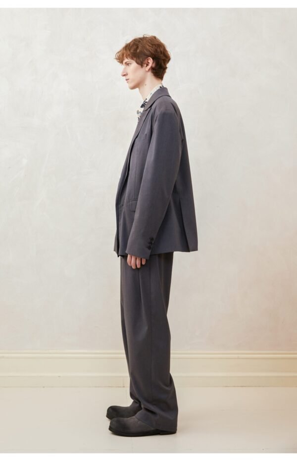 Loose fall shoulder double breasted casual suit