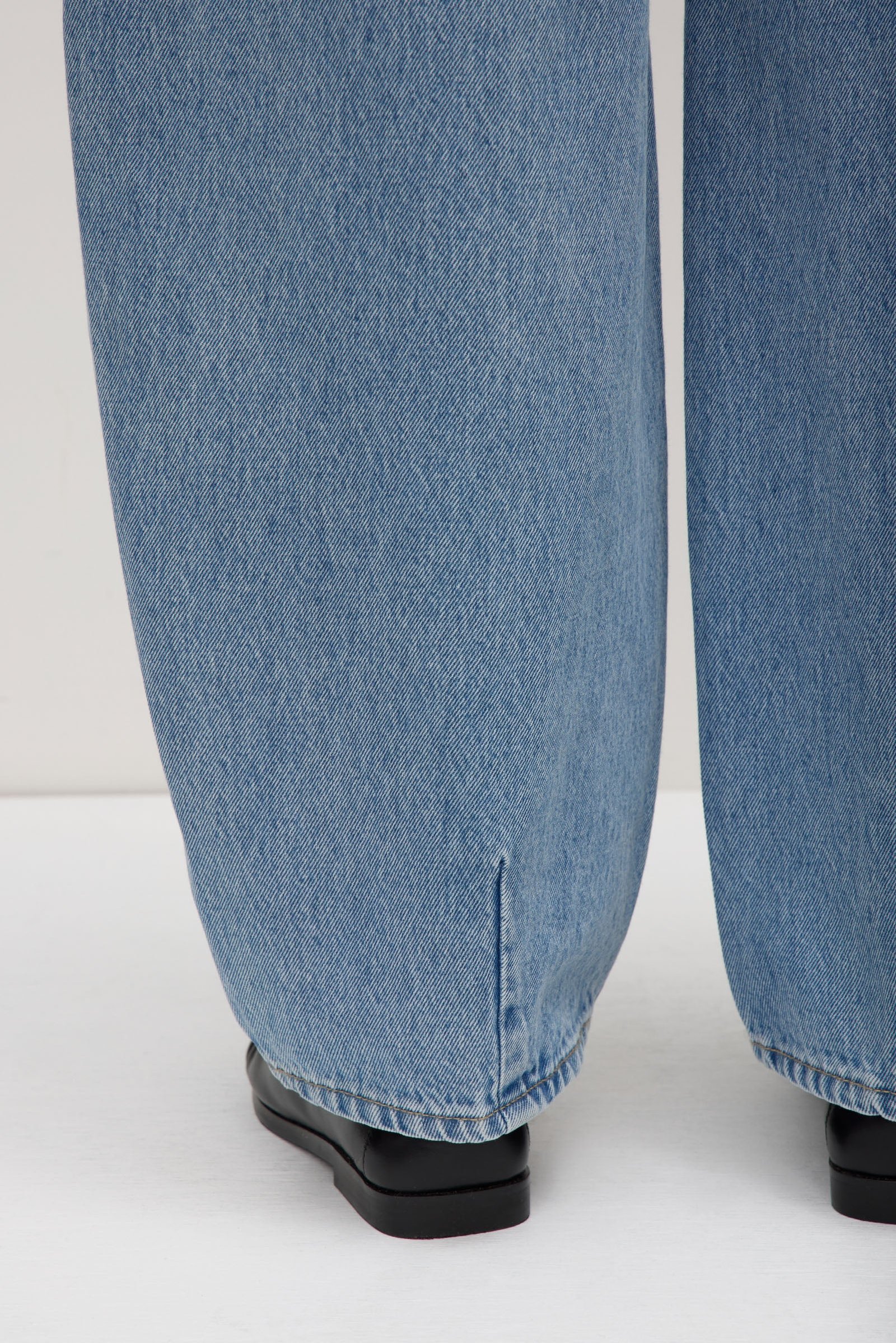 High Rise Barrel Jean
