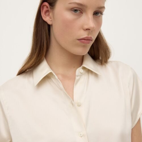 Karri Silk Short Sleeve Shirt