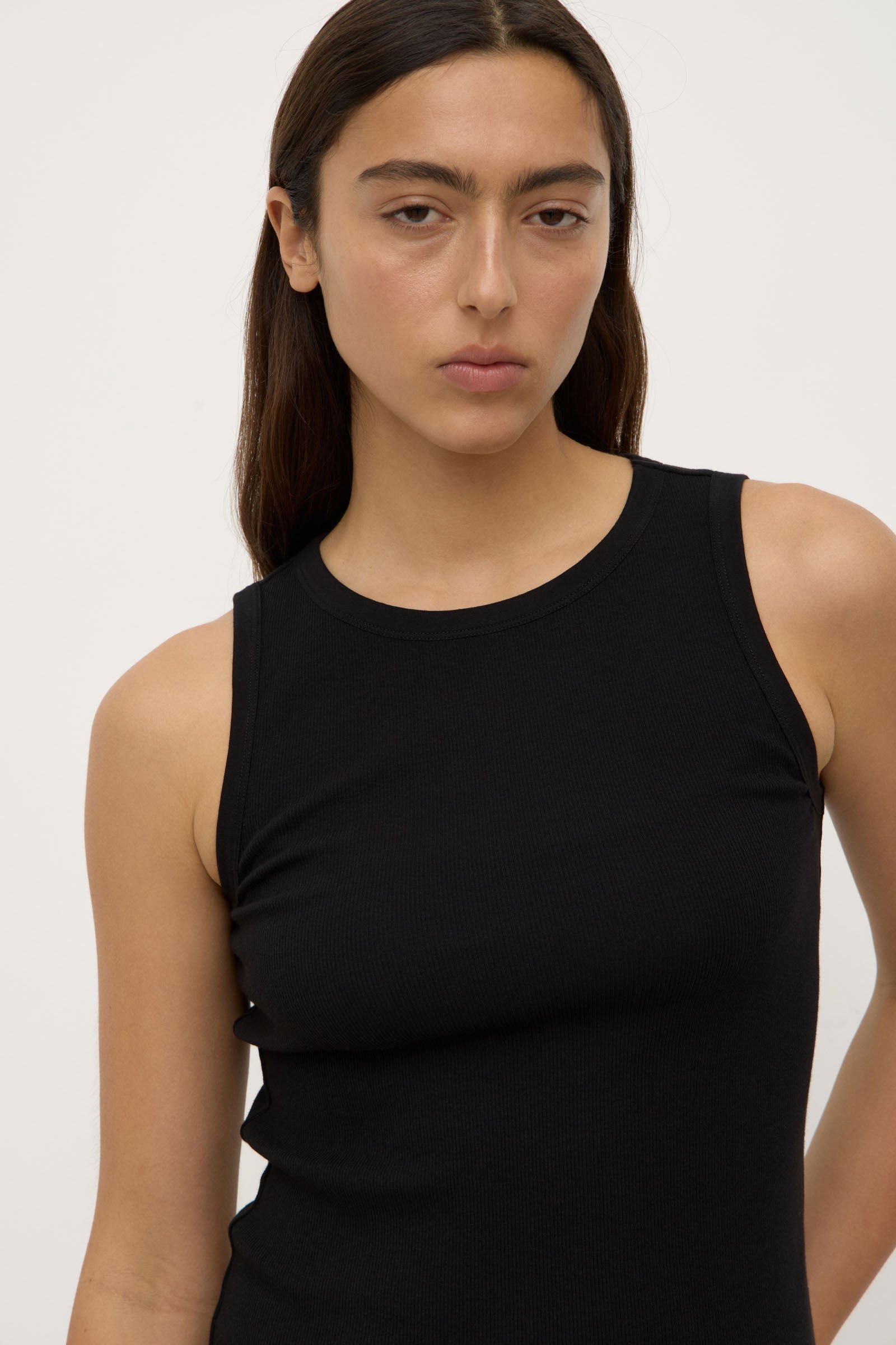 Nika Rib Tank
