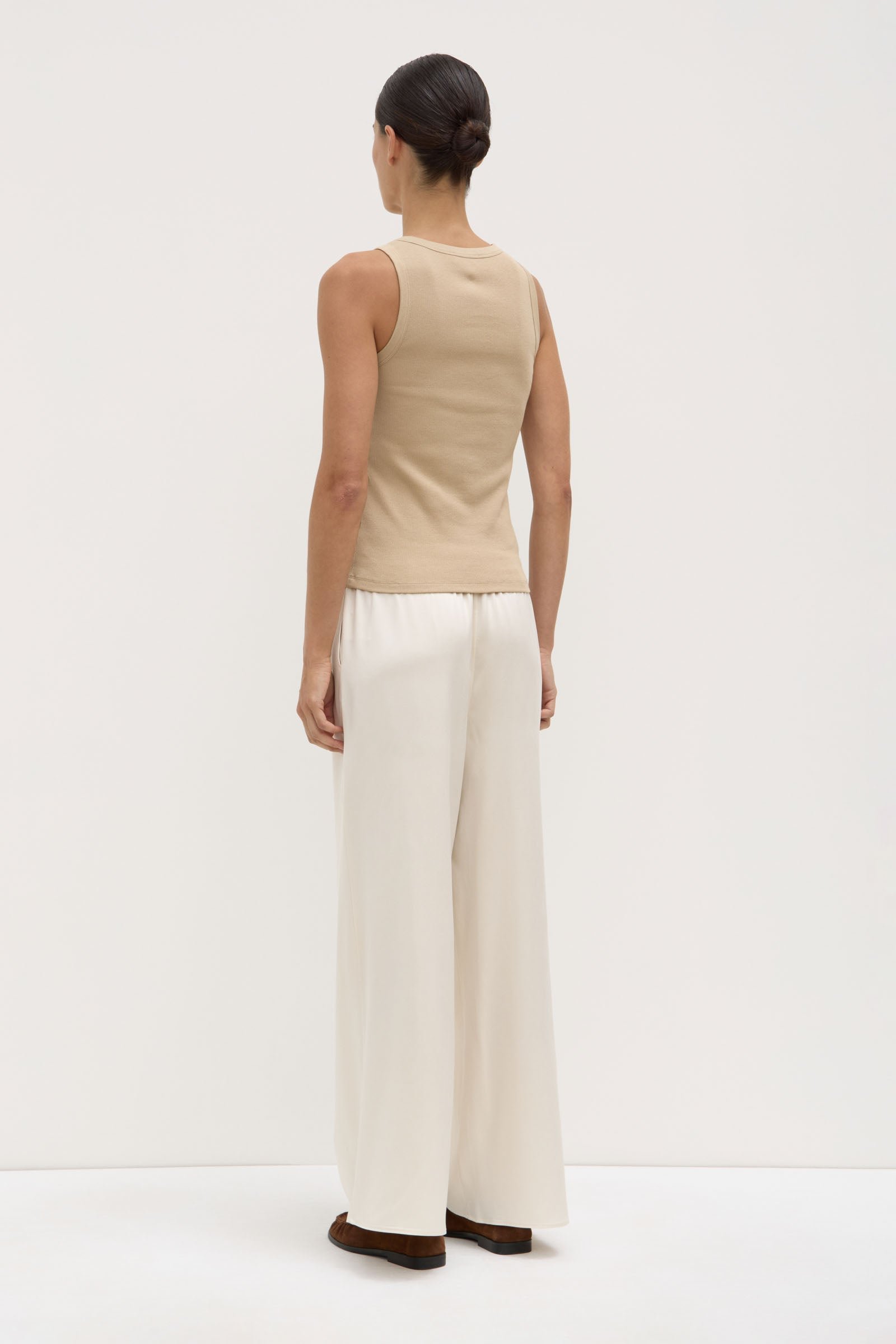 Nika Rib Tank