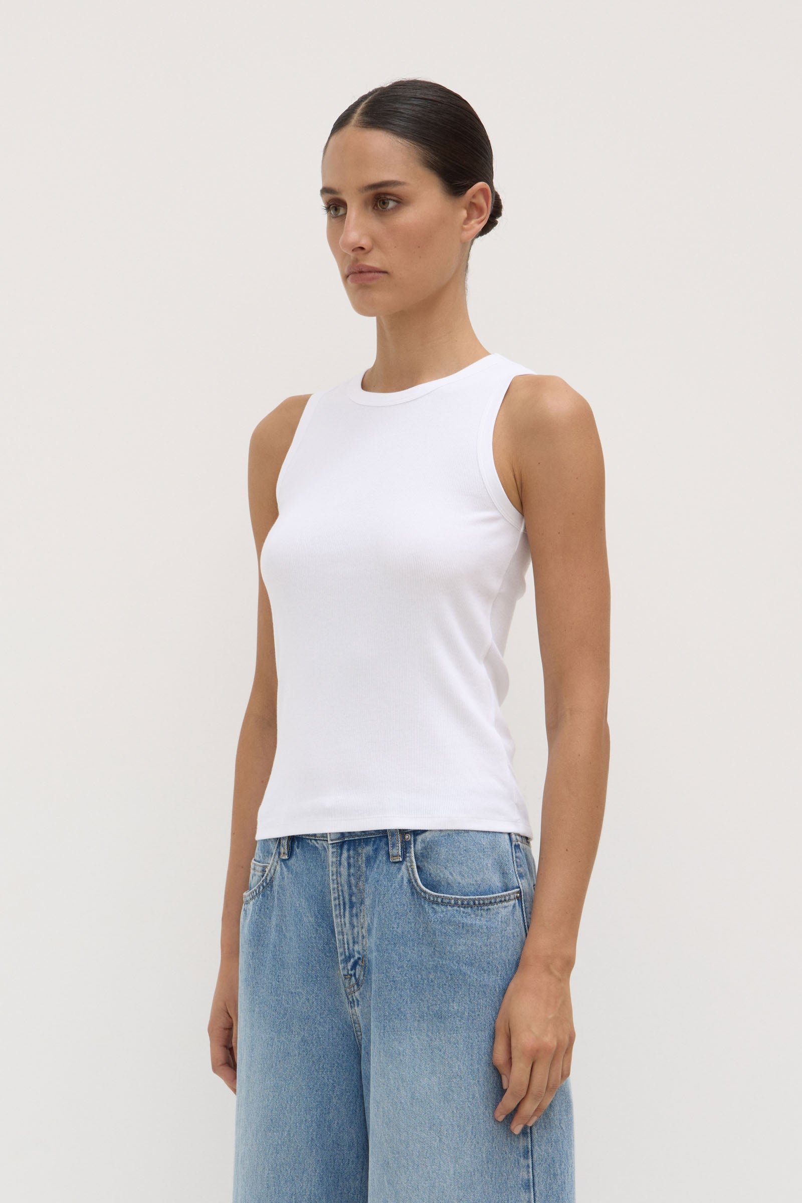Nika Rib Tank