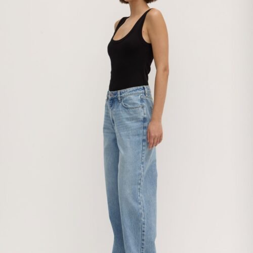 Womens Relaxed Jean